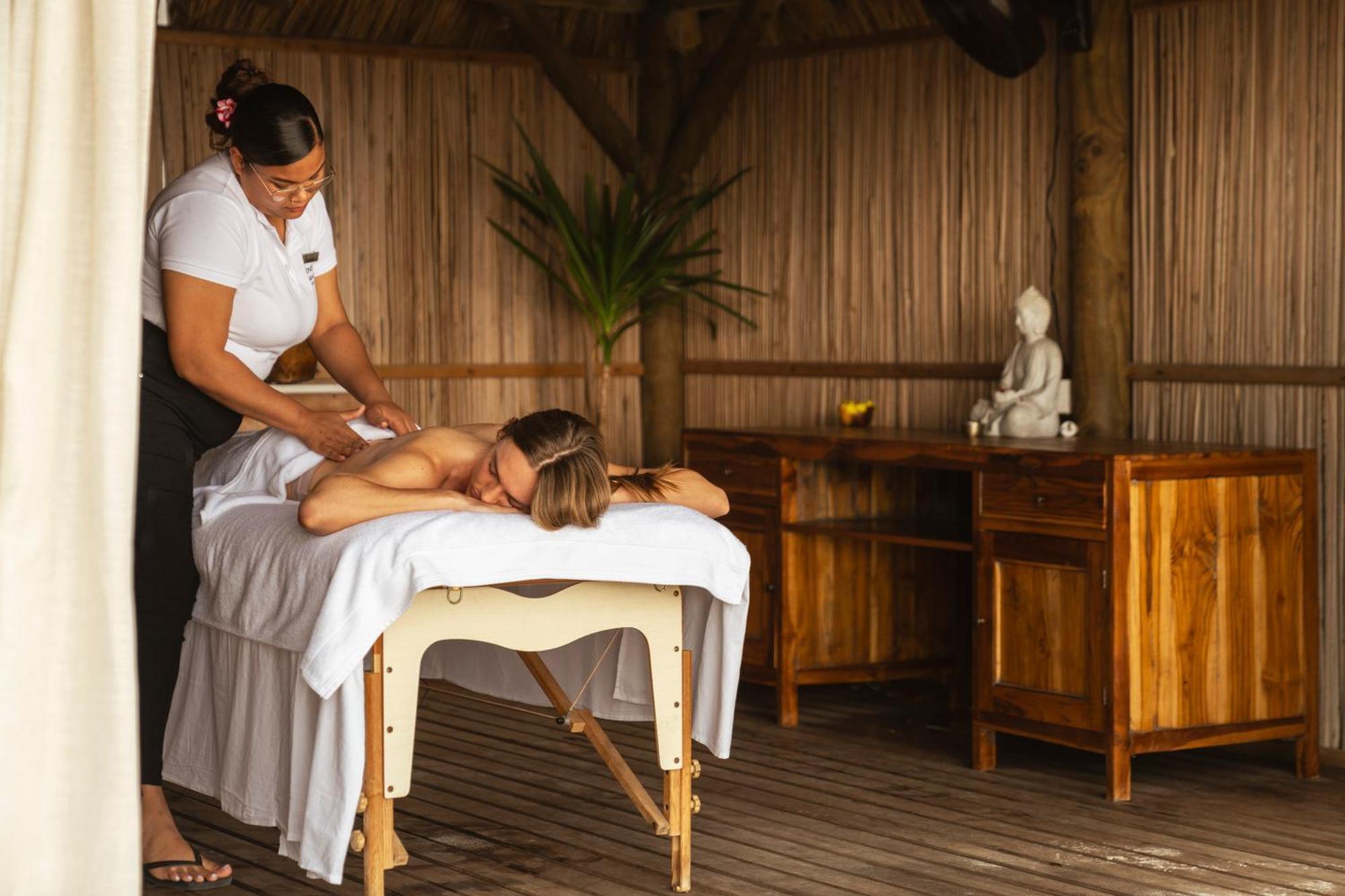 Constance Sakoa Boutik Hotel Trou aux Biches Bagian luar foto