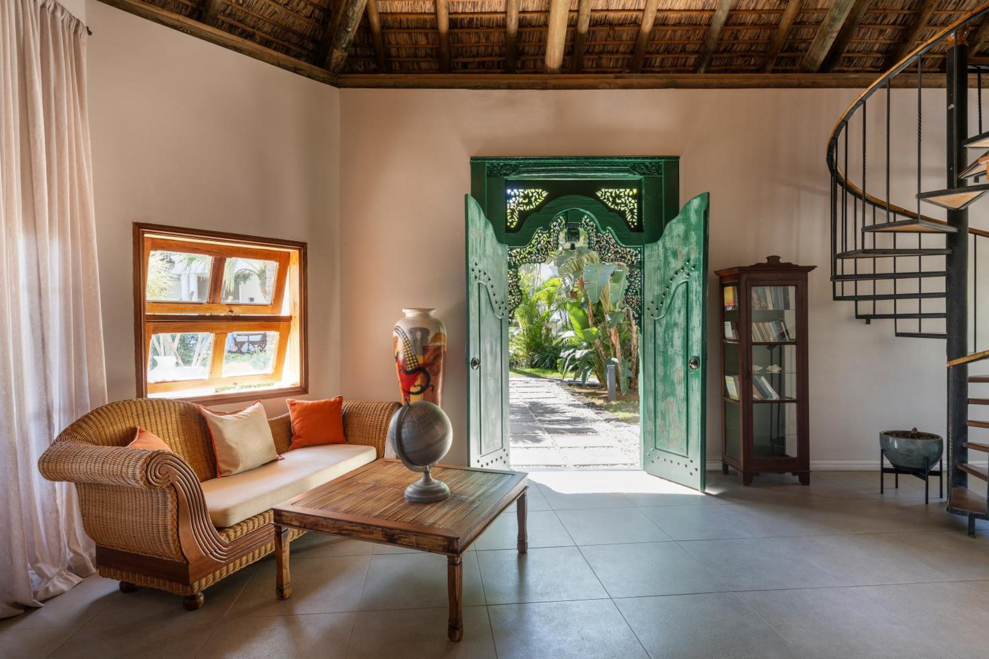 Constance Sakoa Boutik Hotel Trou aux Biches Bagian luar foto